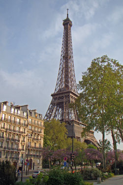 essay eiffel tower paris essay eiffel tower paris